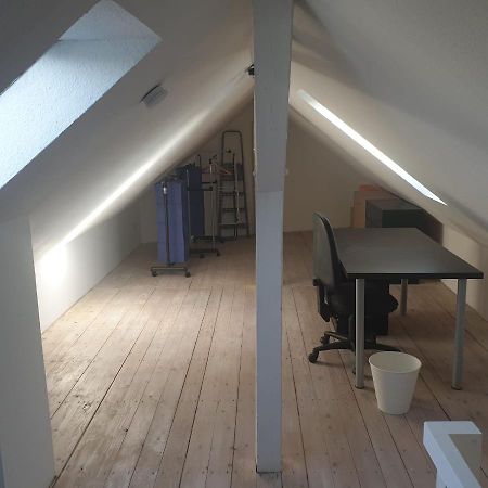 45 M² Maisonette-Wohnung In Uni-/Hauptbahnhofnaehe Дуйсбург Екстериор снимка