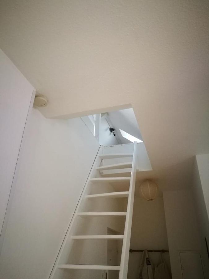 45 M² Maisonette-Wohnung In Uni-/Hauptbahnhofnaehe Дуйсбург Екстериор снимка