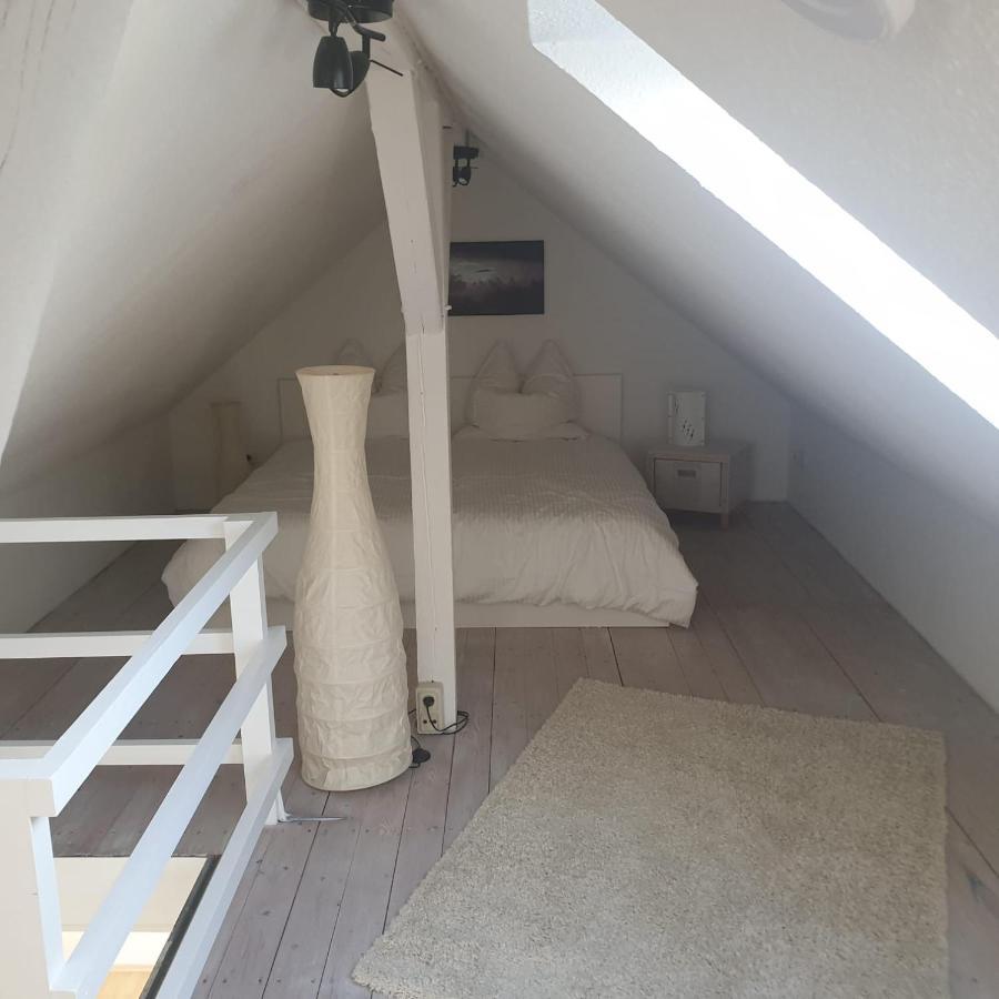 45 M² Maisonette-Wohnung In Uni-/Hauptbahnhofnaehe Дуйсбург Екстериор снимка